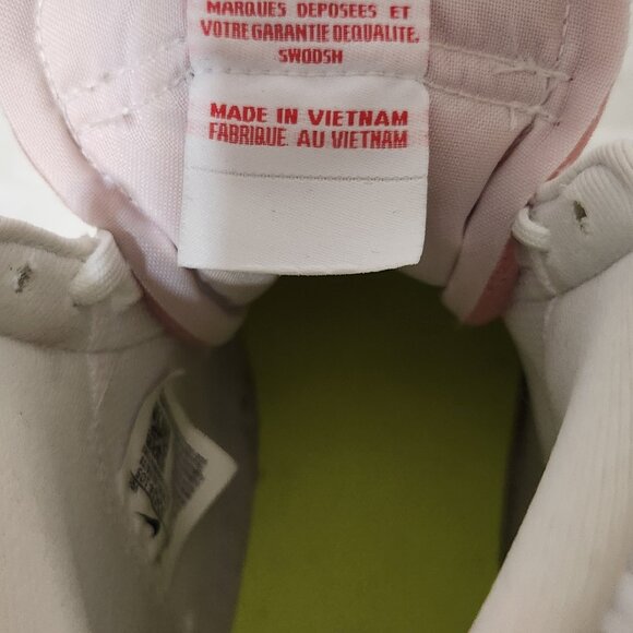 Nike Blazer Mid '77 Next Nature Womens Size 9.5 White Pink Athletic Shoes - Picture 7 of 8